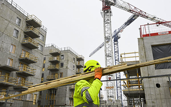 Nykyisellä maahanmuuttovauhdilla työikäinen väestönosa pienenee